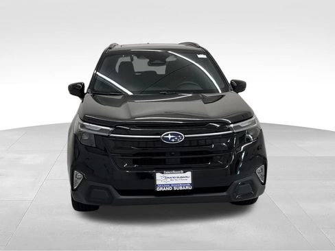 Used 2026 Subaru Forester Touring AWD/4WD image 9