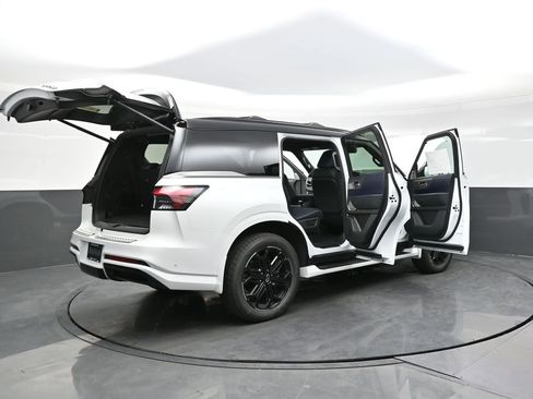 New 2026 INFINITI QX80 4WD w/ Sport Exterior Package image 41