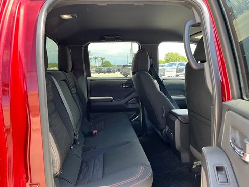 Used 2024 Nissan Frontier Pro-X w/ Pro Convenience Package RWD image 19