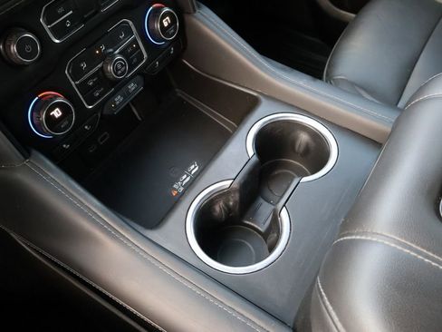 Used 2021 Chevrolet Tahoe LT w/ LT Signature Package image 27