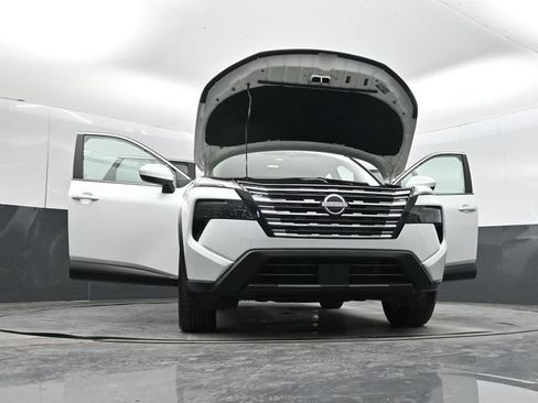 Used 2026 Nissan Rogue SV FWD image 53