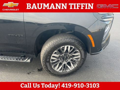 Used 2025 Chevrolet Tahoe Z71 w/ Comfort Package AWD/4WD image 29