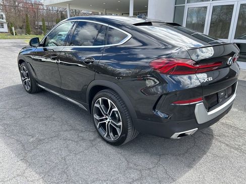 Used 2023 BMW X6 xDrive40i w/ Executive Package image 3