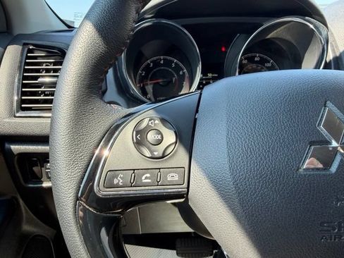 Used 2025 Mitsubishi Outlander Sport LE AWD/4WD image 38