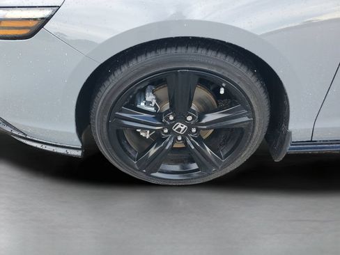 Used 2024 Honda Accord Sport image 27