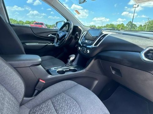 Used 2022 Chevrolet Equinox LT FWD image 18