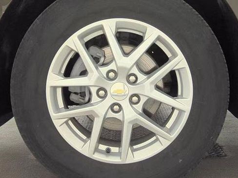 Used 2023 Chevrolet Equinox LT AWD/4WD image 18