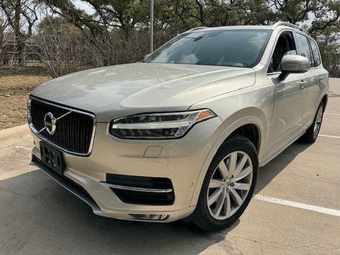 Used 2016 Volvo XC90 T6 Momentum w/ Momentum Plus Package image 3