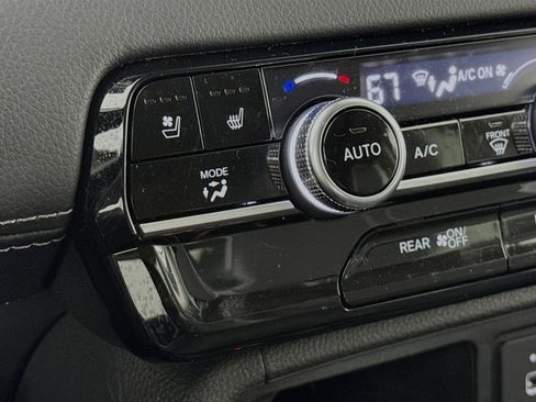 Certified 2023 Honda Pilot Elite image 21