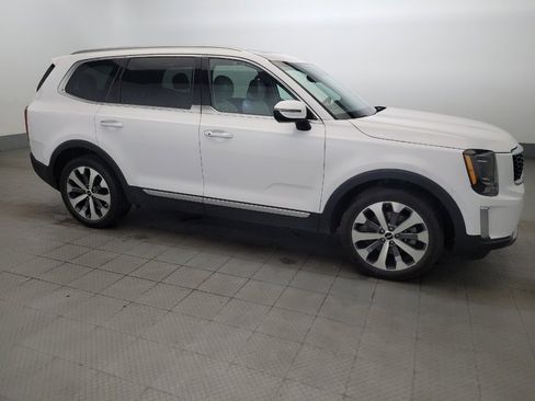 Used 2022 Kia Telluride S AWD/4WD image 11