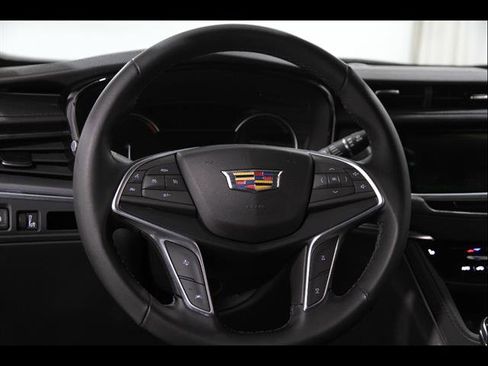 Certified 2024 Cadillac XT5 Luxury AWD/4WD image 7