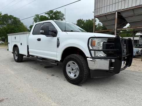 Used 2022 Ford F350 XL w/ Power Equipment Group AWD/4WD image 9