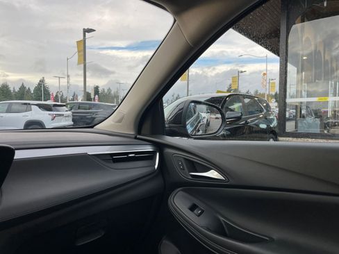 Used 2025 Buick Encore GX Preferred image 35