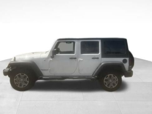 Used 2013 Jeep Wrangler Unlimited Rubicon w/ Connectivity Group AWD/4WD image 3