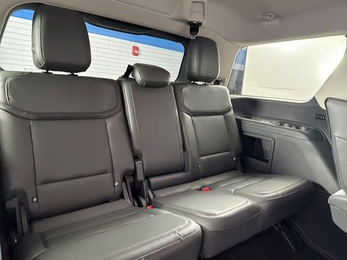 New 2025 Ford Expedition Active image 26