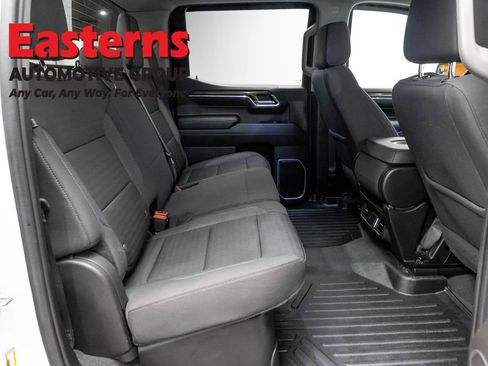 Used 2023 Chevrolet Silverado 1500 LT AWD/4WD image 24
