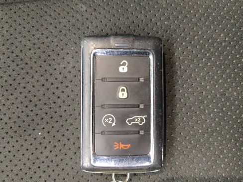 Used 2023 Jeep Grand Cherokee Altitude AWD/4WD image 32