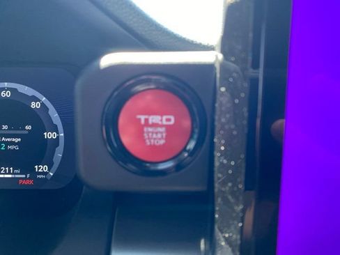 Certified 2025 Toyota Tacoma TRD Sport AWD/4WD image 9