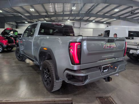 Used 2026 GMC Sierra 2500 AT4 w/ AT4 Premium Plus Package AWD/4WD image 4