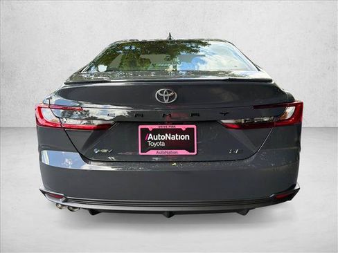 Used 2026 Toyota Camry SE FWD image 4