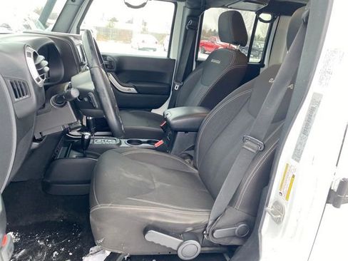 Used 2016 Jeep Wrangler Unlimited Sahara w/ Dual Top Group image 14