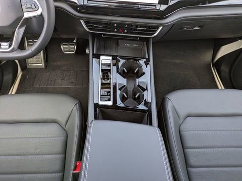 New 2026 Volkswagen Atlas Cross Sport SEL R-Line AWD/4WD image 19