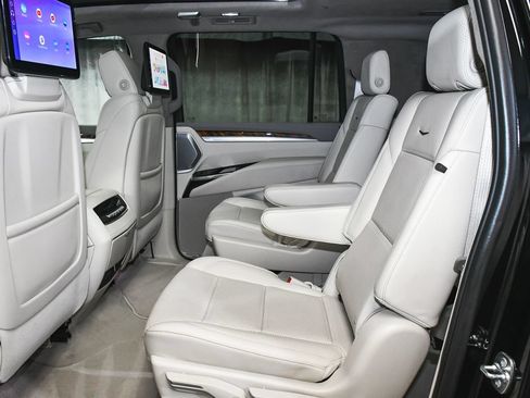 Used 2025 Cadillac Escalade ESV Sport Platinum AWD/4WD image 54