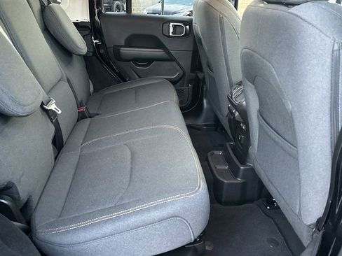 Certified 2025 Jeep Wrangler Unlimited Sahara w/ Safety Group image 17