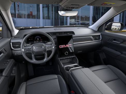 New 2026 GMC Terrain Denali w/ LPO, Black Badging Package AWD/4WD image 15