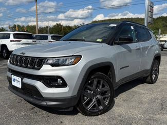 Used 2025 Jeep Compass Limited w/ Sun & Sound Group AWD/4WD video 1