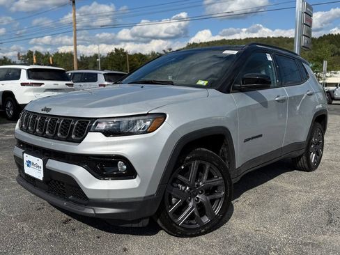 Used 2025 Jeep Compass Limited w/ Sun & Sound Group AWD/4WD image 1