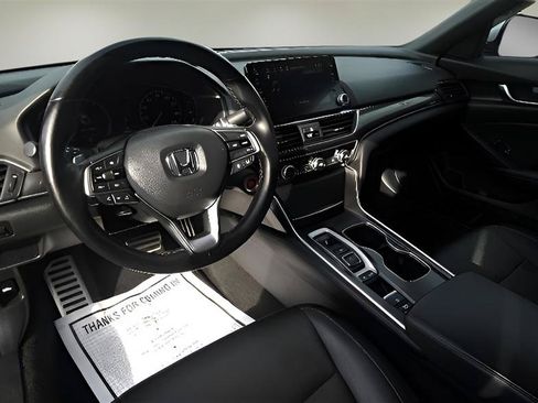 Used 2018 Honda Accord Sport image 10