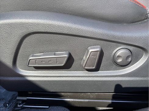 Used 2017 Kia Forte SX image 17