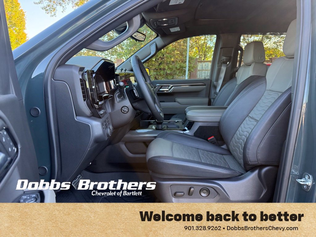 Used 2025 Chevrolet Silverado 1500 ZR2 w/ Technology Package AWD/4WD image 12