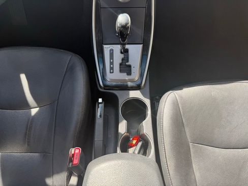 Used 2013 Hyundai Elantra Limited w/ Technology Pkg image 17