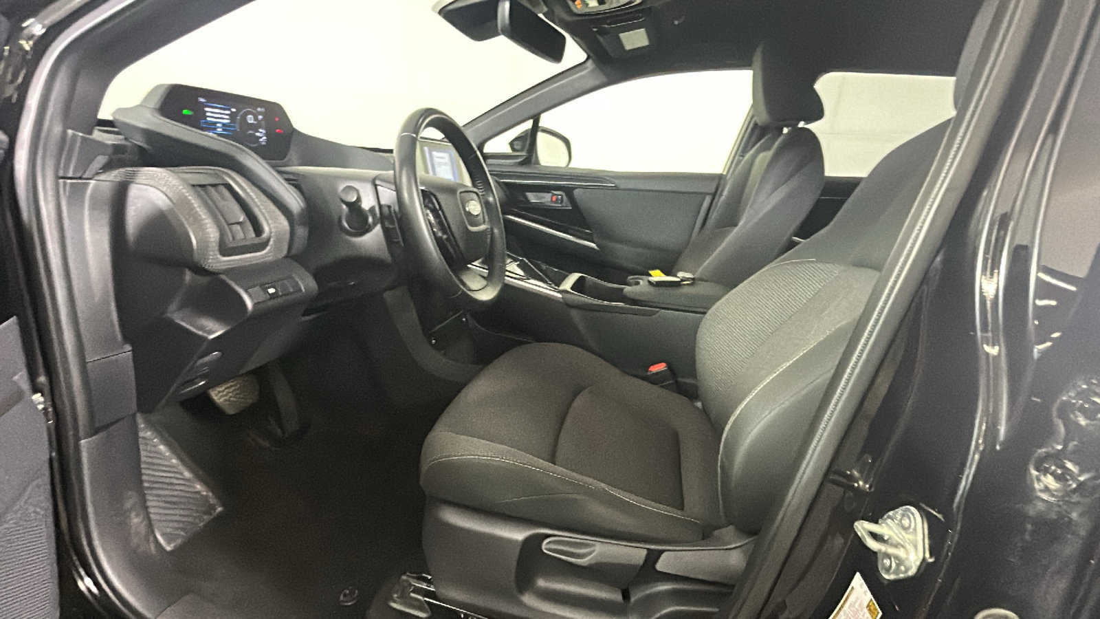 Used 2023 Subaru Solterra AWD image 11