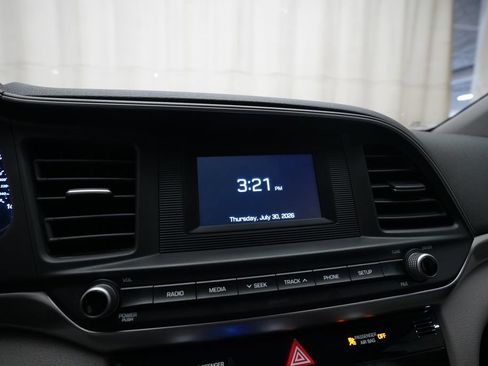 Used 2020 Hyundai Elantra SE w/ Cargo Package (C1) FWD image 6