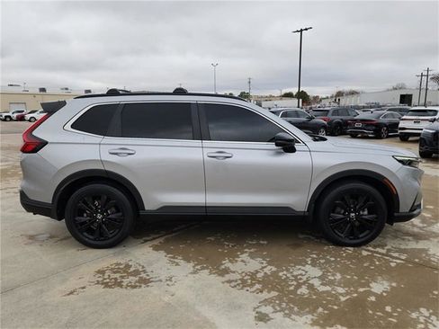 Used 2023 Honda CR-V Sport Touring image 8