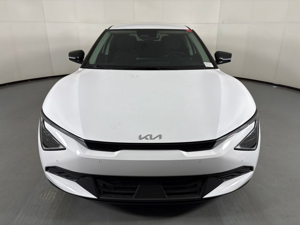 New 2026 Kia EV6 Light RWD image 3