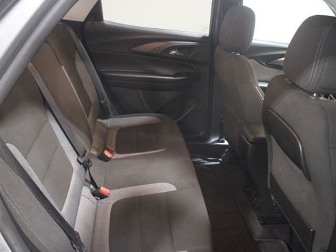 Used 2023 Chevrolet TrailBlazer LT w/ Convenience Package FWD image 27