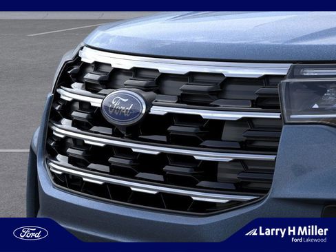 New 2026 Ford Explorer Active w/ Active Comfort Package image 17