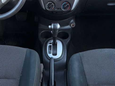 Used 2019 Nissan Versa SV FWD image 25