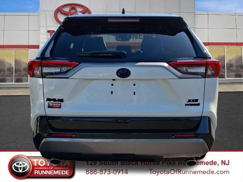 Certified 2021 Toyota RAV4 XSE AWD/4WD image 5