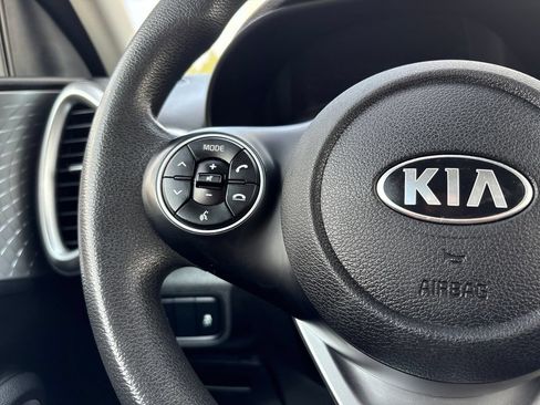 Used 2021 Kia Soul LX FWD image 9