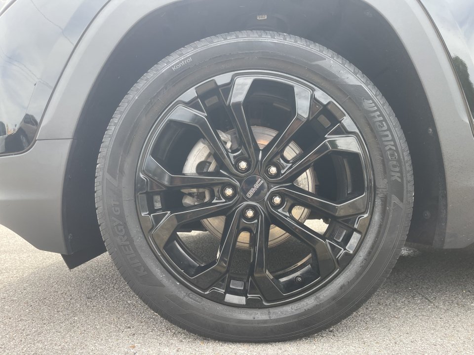 Used 2021 GMC Terrain SLE w/ Driver Convenience Package FWD image 21