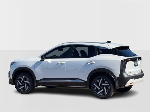 New 2026 Nissan Kicks SV image 3