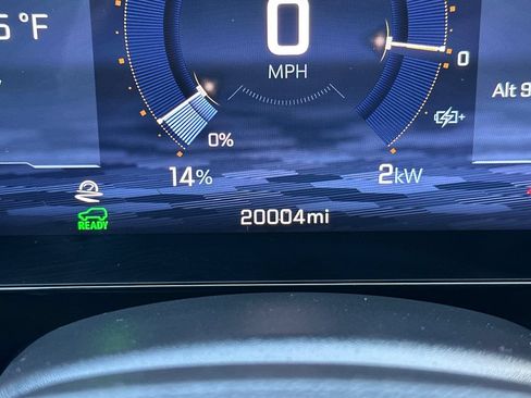 Used 2024 Chevrolet Equinox EV LT w/ LPO, Blackout Package FWD image 34