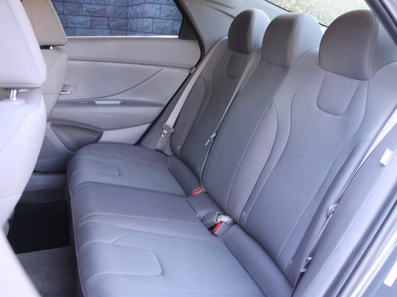 Used 2025 Hyundai Elantra SE FWD image 20