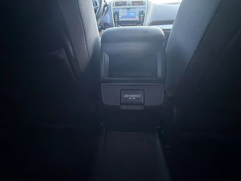Used 2018 Subaru Outback 2.5i Premium w/ Popular Package #1 AWD/4WD image 40