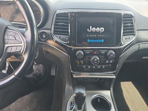 Used 2021 Jeep Grand Cherokee Limited w/ Luxury Group II RWD image 11